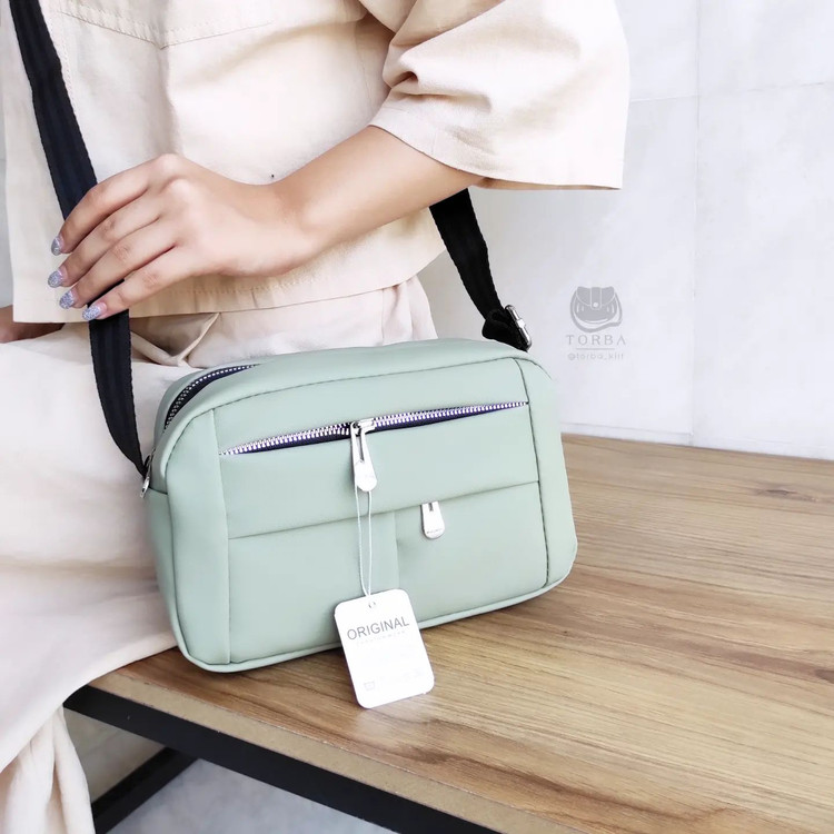 کیف پاسپورتی جادار و پر زیپ