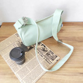 کیف پاسپورتی سبز پسته ای مناسب پاییز