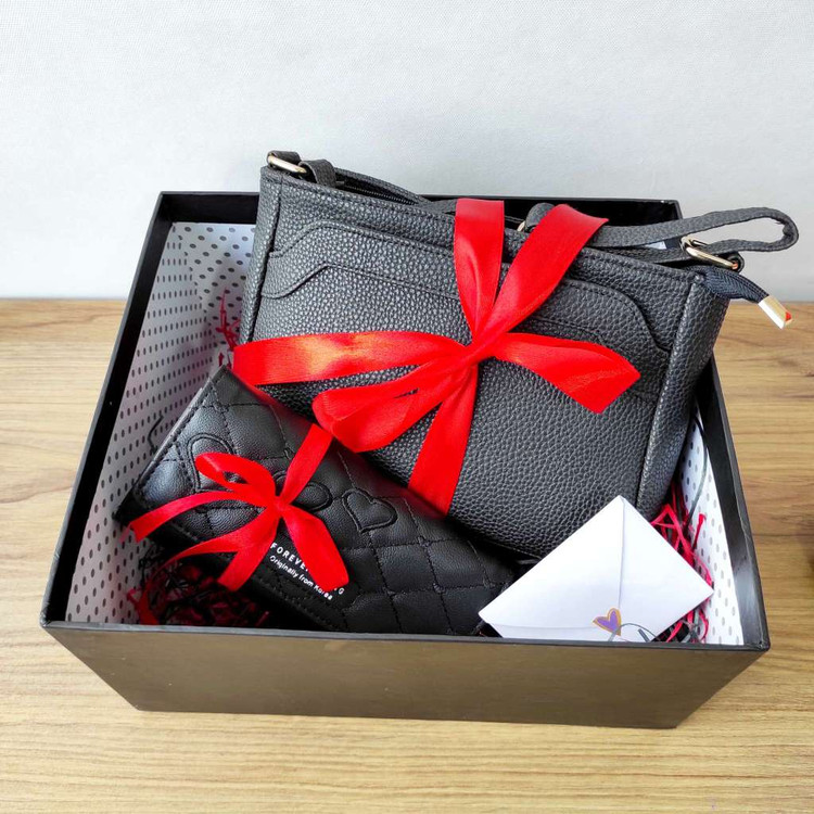 پک هدیه شیک زنانه مناسب روز مادر