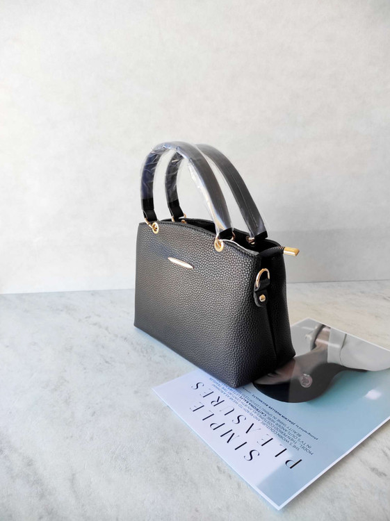 خرید کیف دستی شیک و باکیفیت