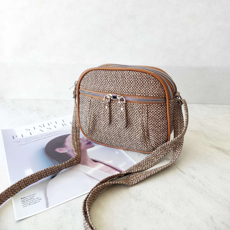 خرید کیف دوشی کنفی زنانه