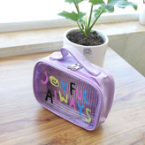 خرید کیف آرایشی قابل شستشو