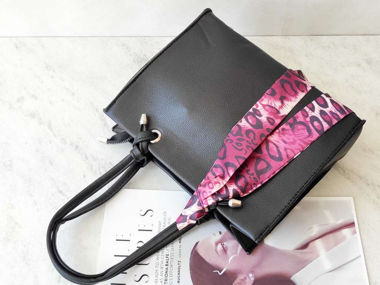 خرید کیف مجلسی زنانه ساده و شیک