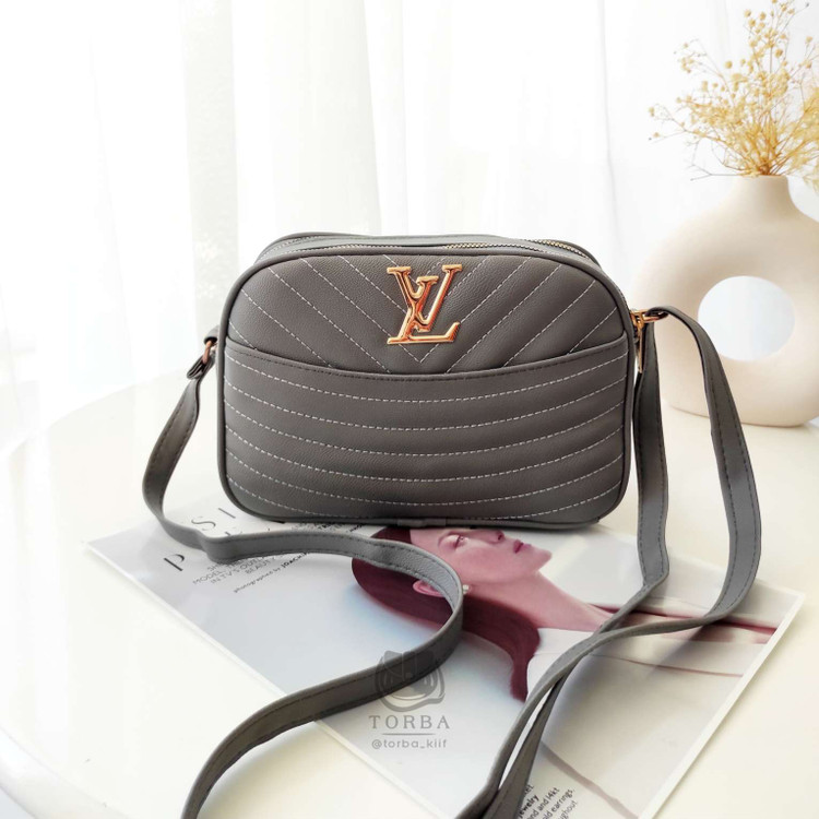 خرید کیف دوشی زنانه چند زیپ