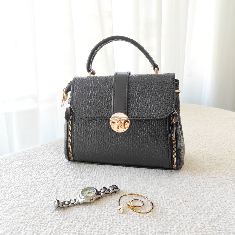 خرید کیف دستی مشکی مجلسی