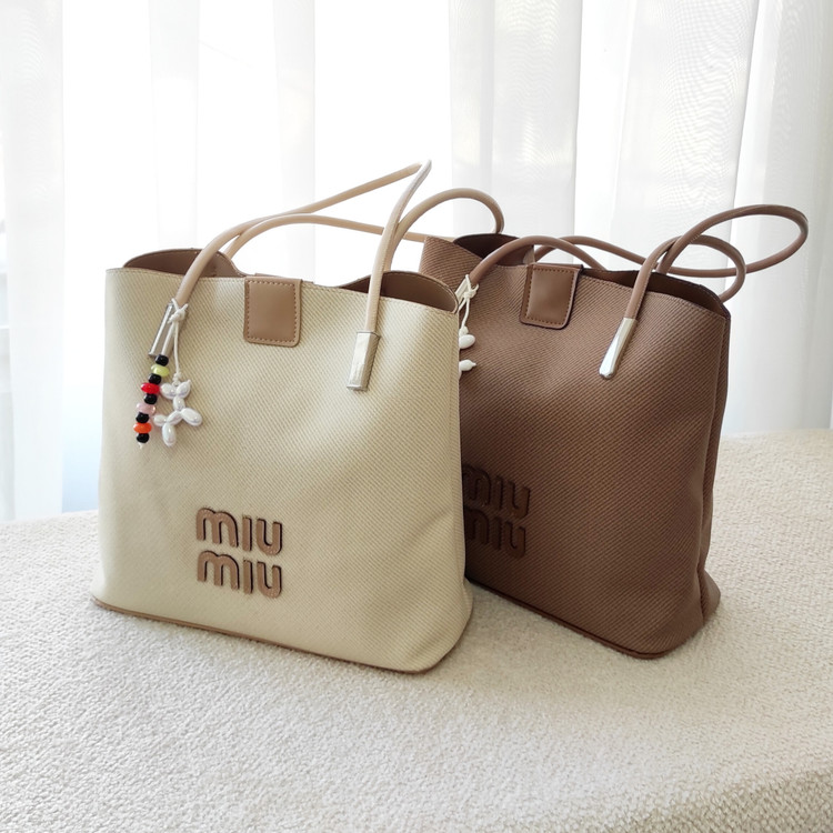 خرید کیف دوشی ترند زنانه مدل میومیو