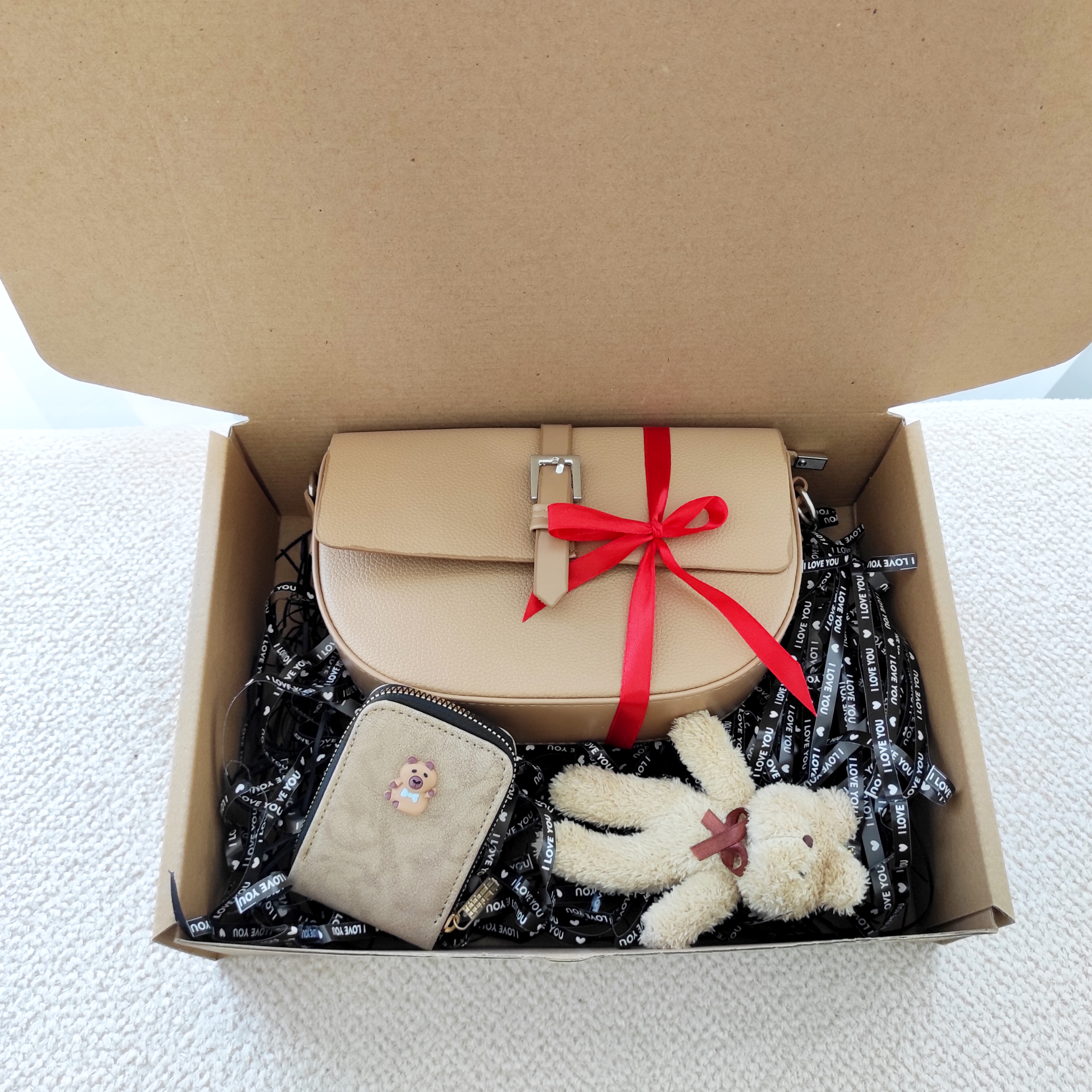 خرید هدیه روز زن