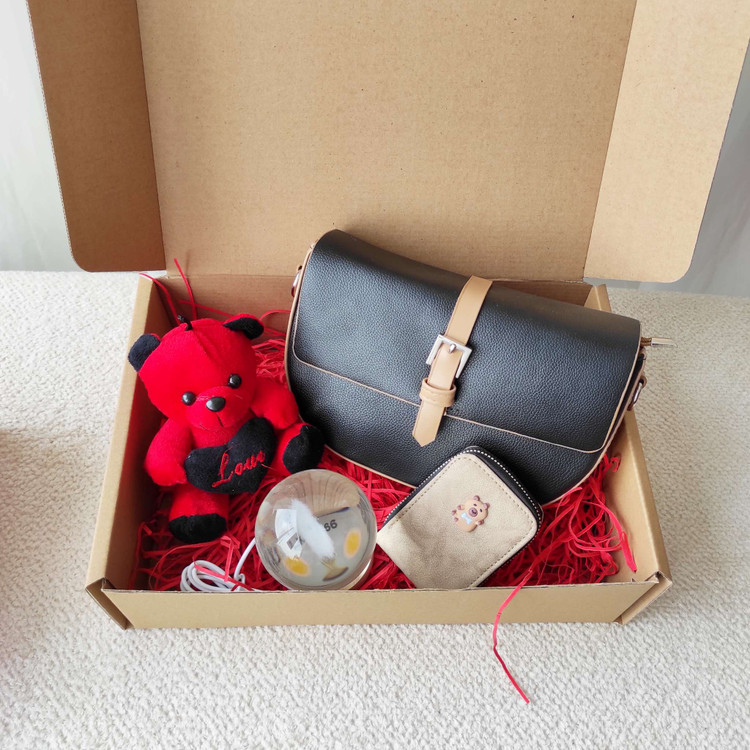 خرید هدیه روز مادر و روز زن در شیراز