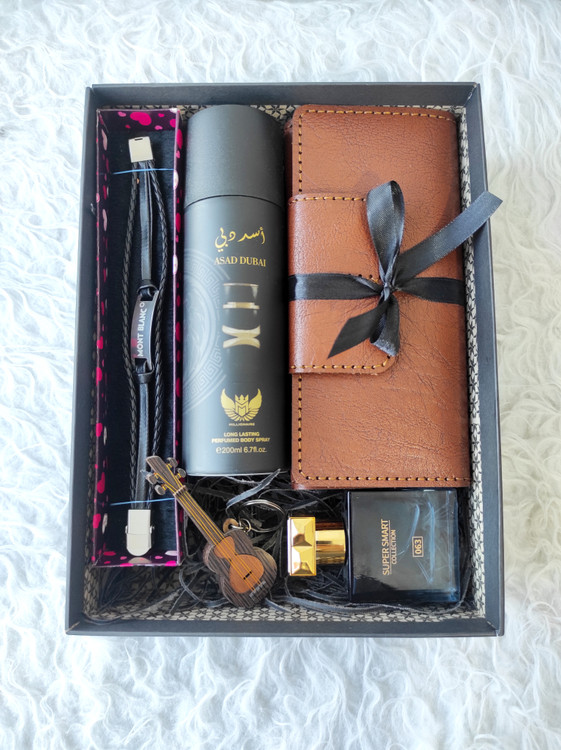 خرید کادو مردانه مناسب روز پدر در شیراز