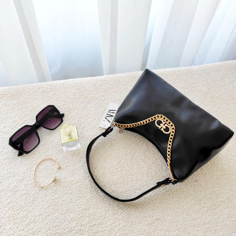 خرید کیف مناسب کت و شلوار